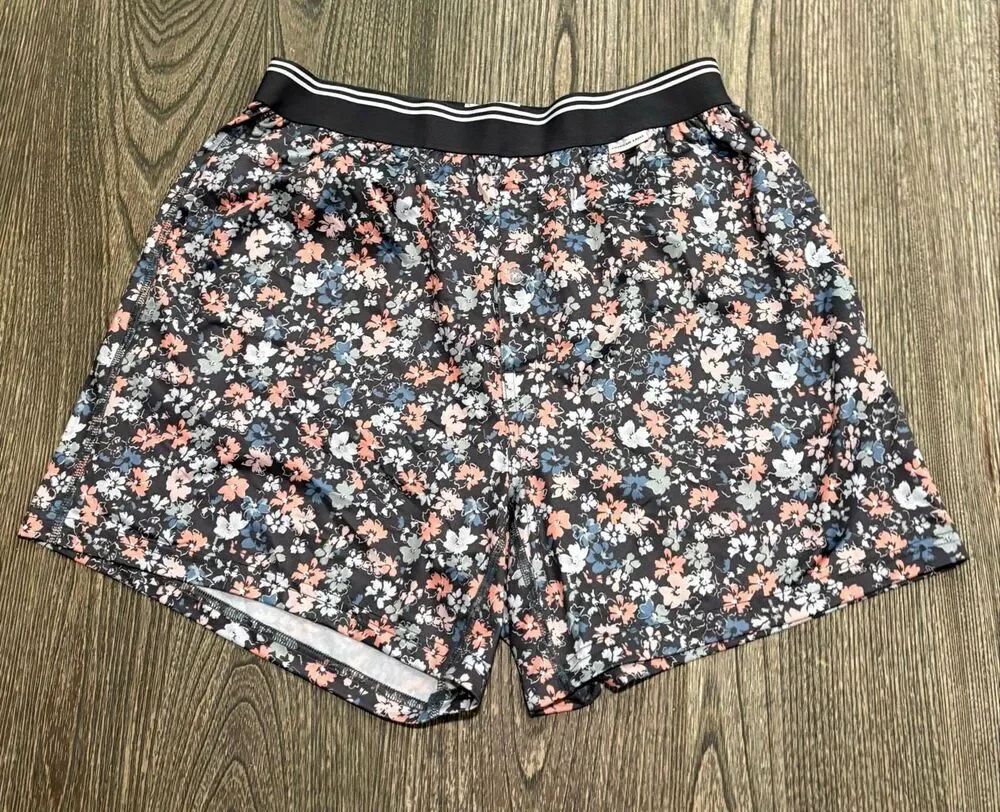 American Eagle AEO Mens Floral Ultra Soft Pocket Boxer Shorts Charcoal Size S
